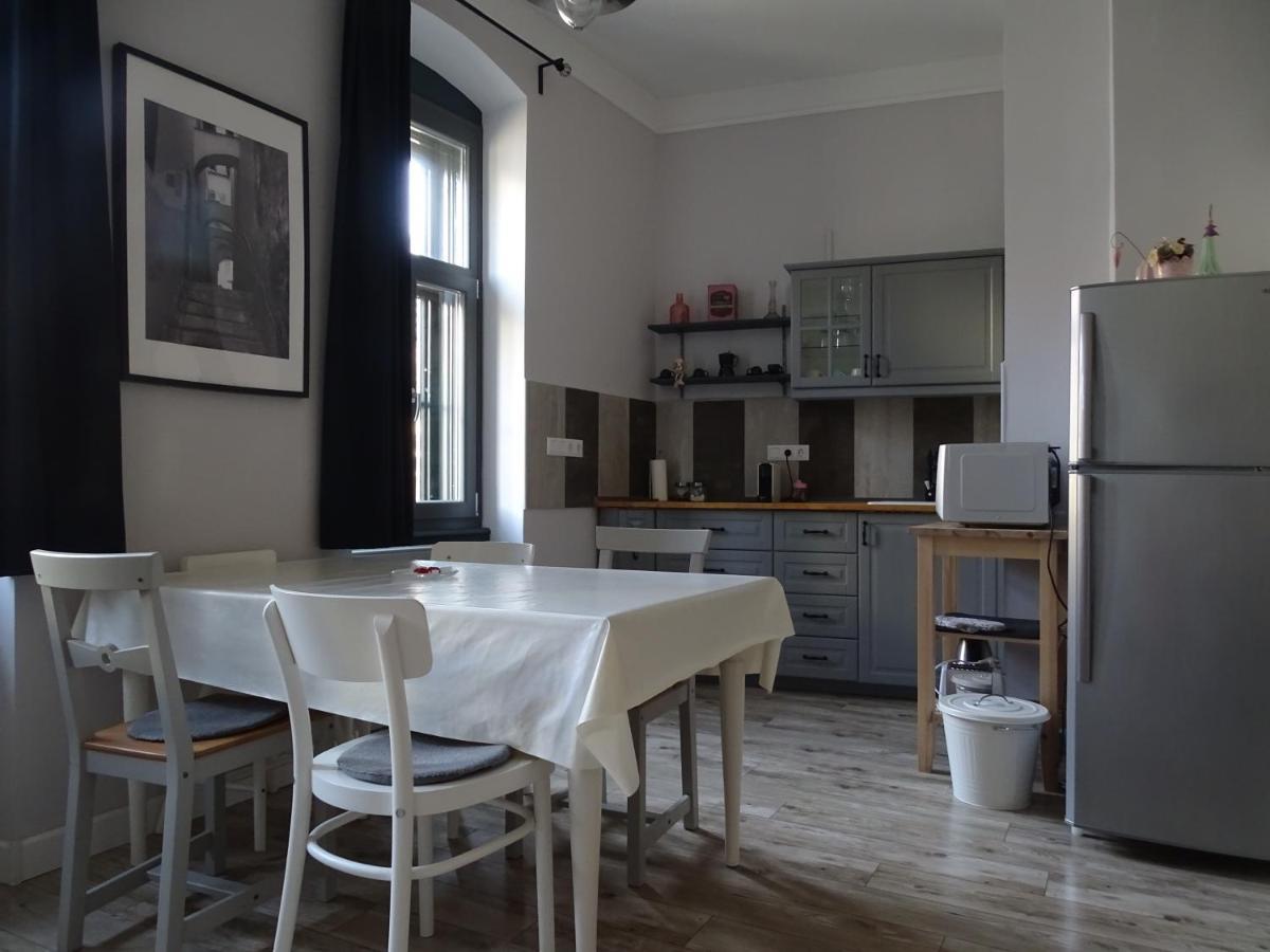 Veszprém Ovaros Apartman מראה חיצוני תמונה