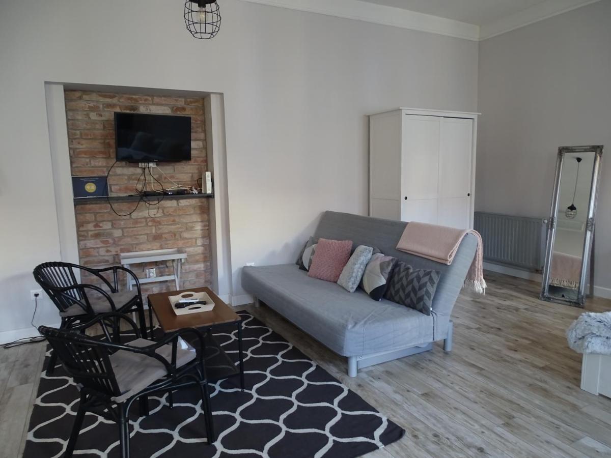 Veszprém Ovaros Apartman מראה חיצוני תמונה